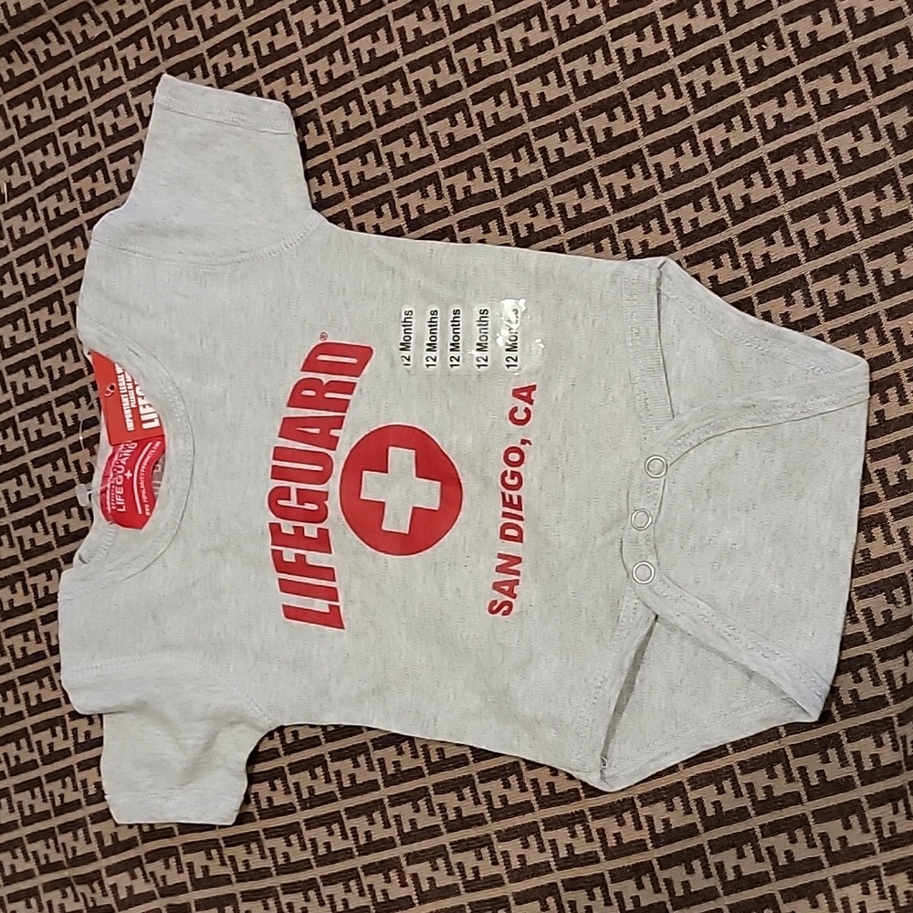Lifeguard San Francisco Onesie grey red travel souvinear 12 months
